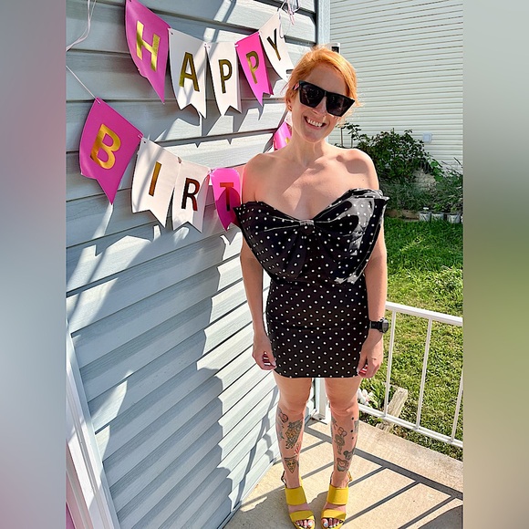 💚❤️Happy Holidays to all my wonderful supports and Posh Pals! See ya in 2026!💚❤️ - Picture 9 of 13